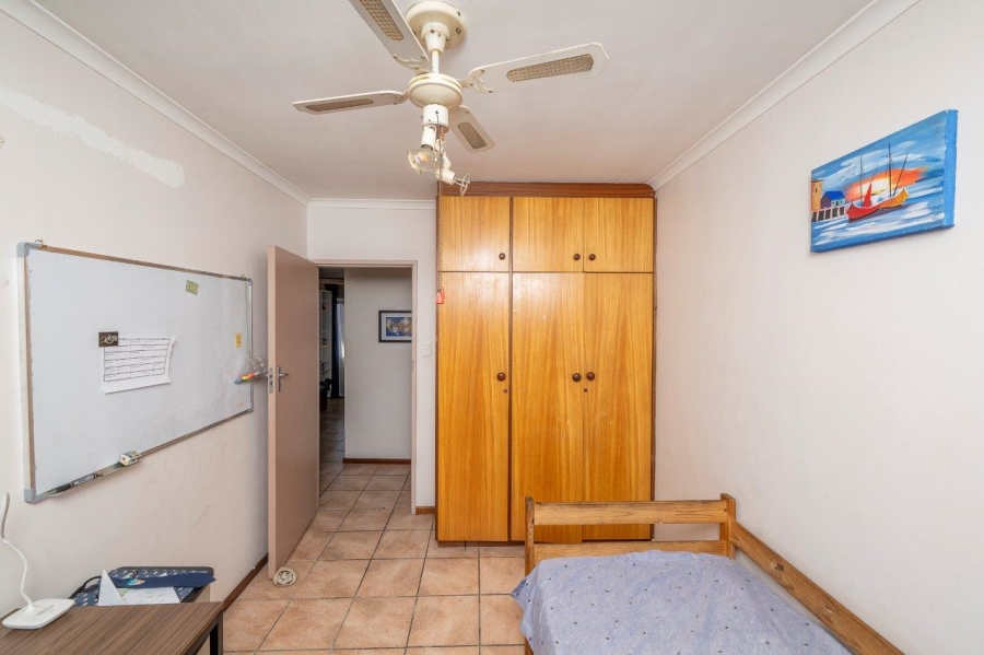 3 Bedroom Property for Sale in Stikland Western Cape